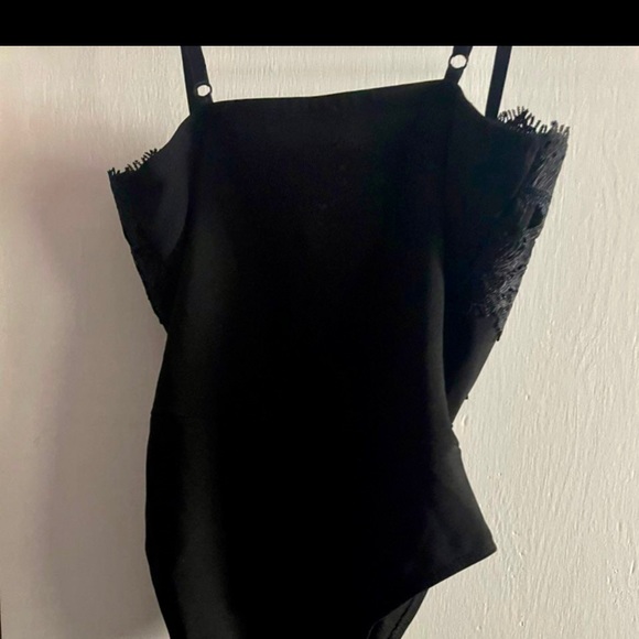 Beautiful black lace bodysuit - Picture 3 of 4